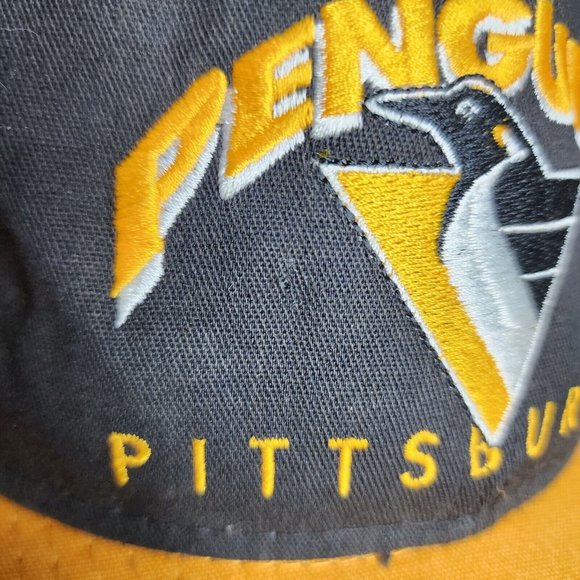 Vintage 90s Pittsburgh Penguins #1 Apparel Snapback Hat Big Spell Out NHL USA - Picture 12 of 12